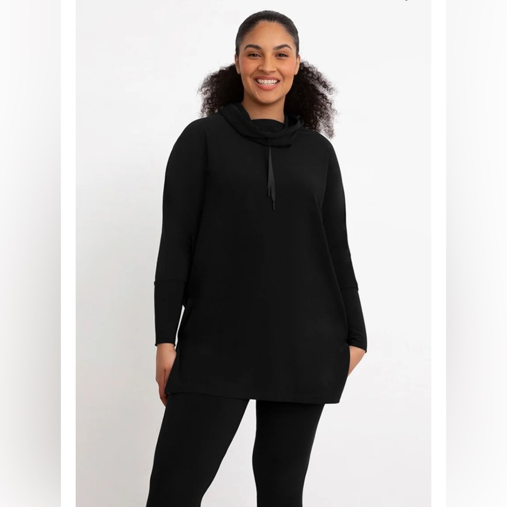 Sympli Crisscross Tunic, Long Sleeve in Black